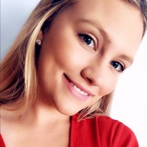 MEET YOUR FELLOW POSHER 🌟